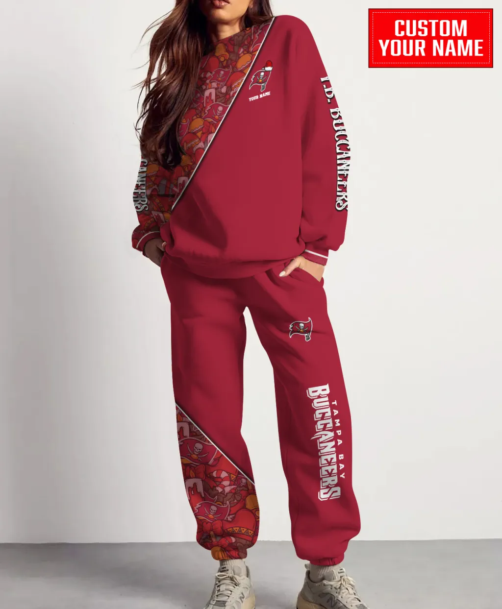 Unisex Tampa Bay Buccaneers Christmas Sweatshirt & Sweatpants Set